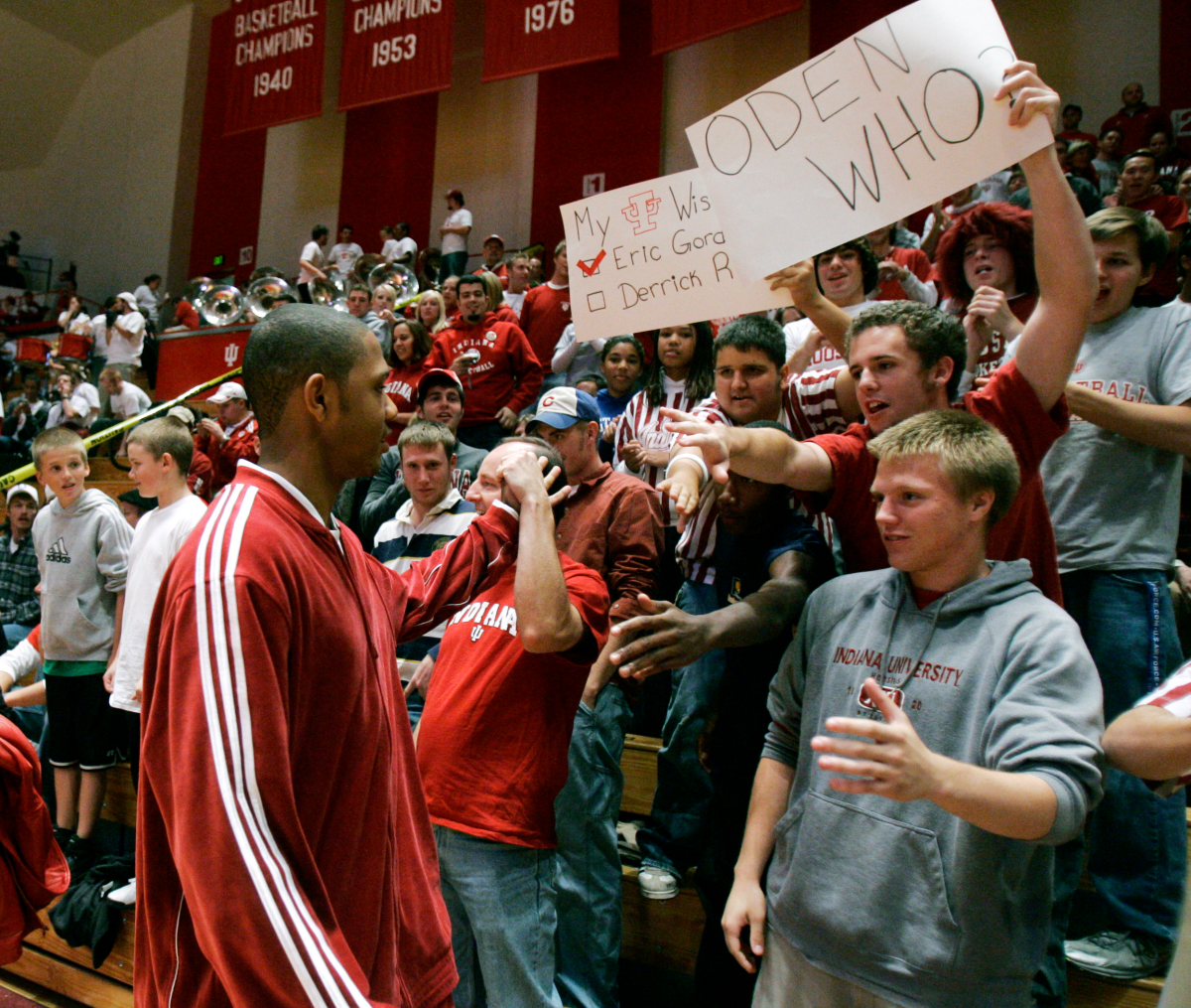 North Central High School basketball star Eric Gordon is greeted by fans.