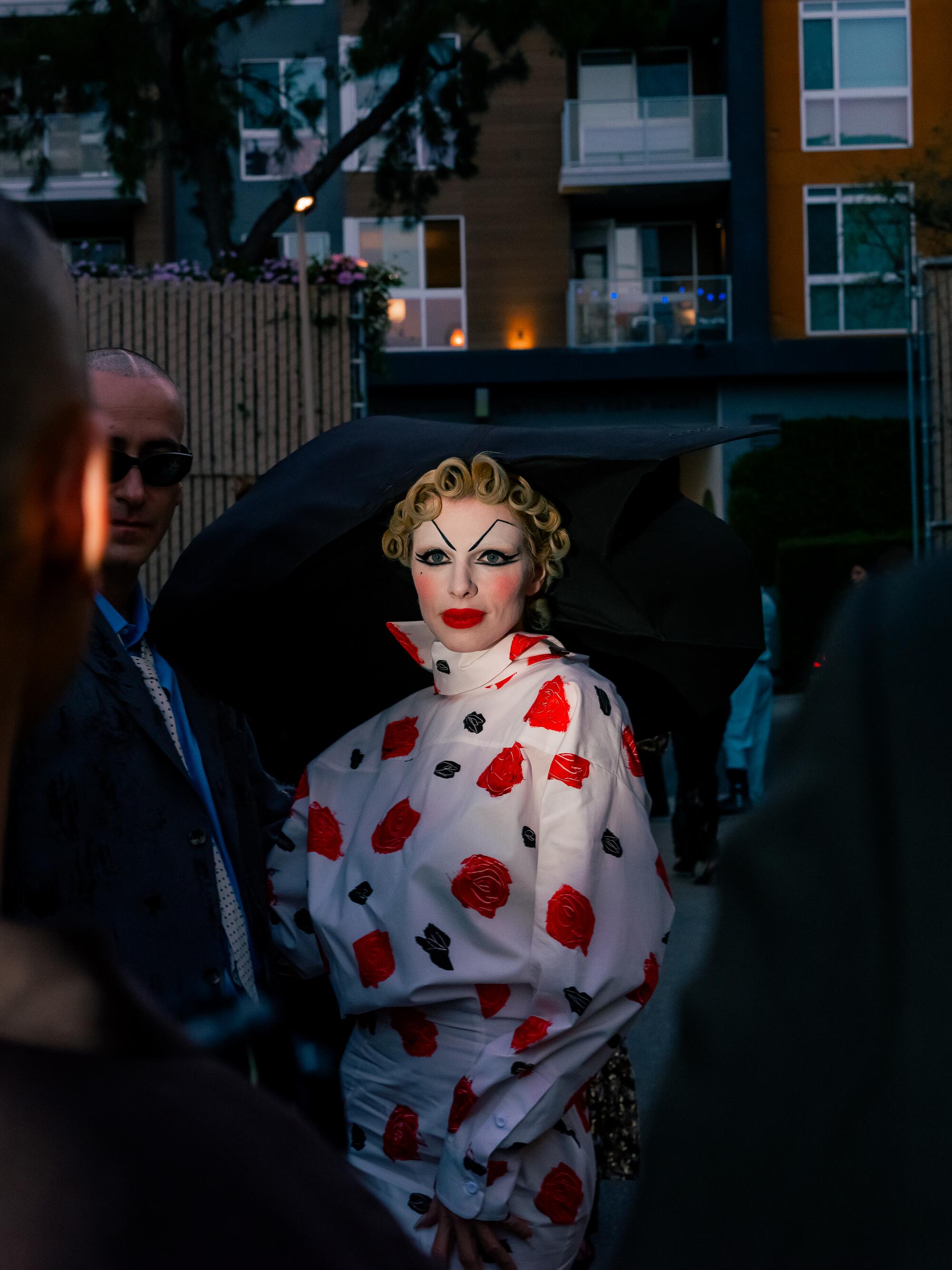 Author and It-Girl Julia Fox successful Marni.