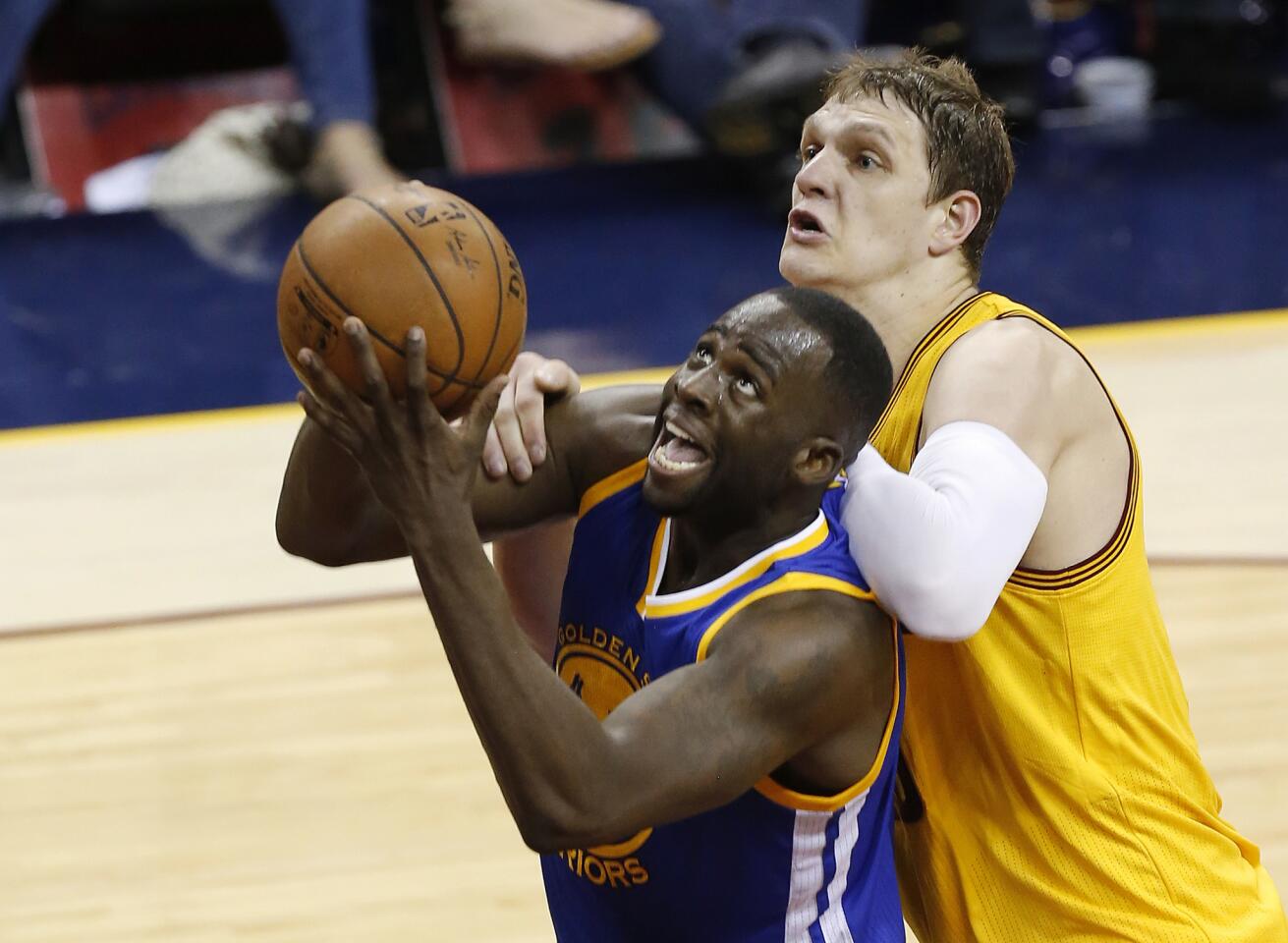 Timofey Mozgov, Draymond Green