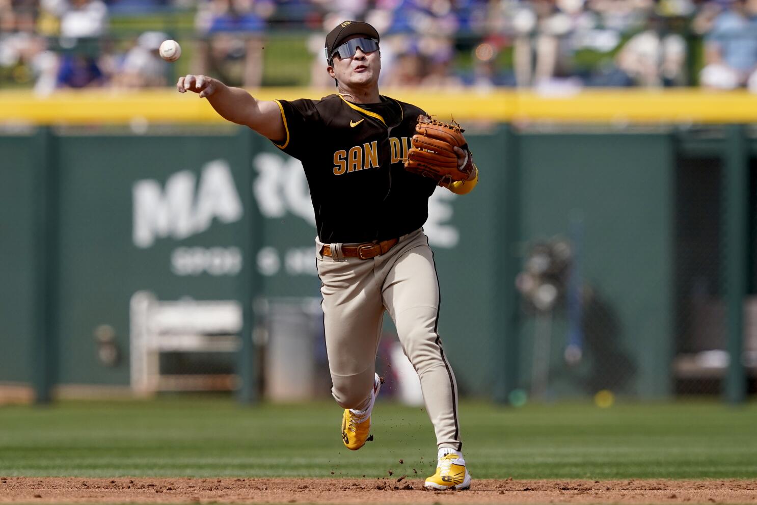 Daniel Kim] If Ha-seong Kim wins Gold Glove Award this yr, he