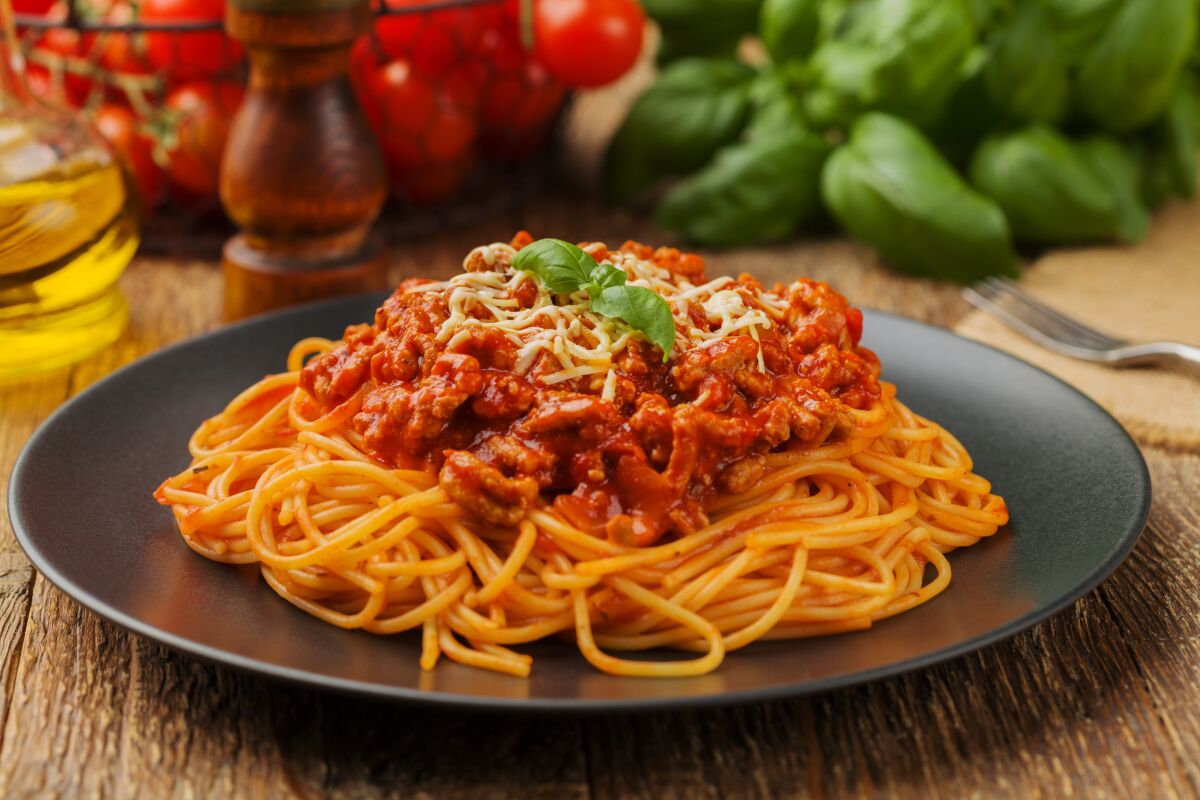 Marinara & Music Benefit: Point Loma High School’s annual Spaghetti Dinner fundraiser for the Music Boosters programs, runs 6-8:30 p.m., Friday, Sept. 27 at UPSES Portuguese Hall, 2818 Avenida De Portugal. Along with Italian fare, there will be live music and opportunity drawings. Tickets: $15 in advance, $10 students/children, $20 at the door. (619) 972-2731.