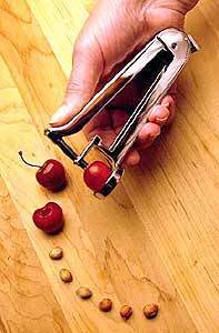 Leifheit Chrome Cherry Pitter