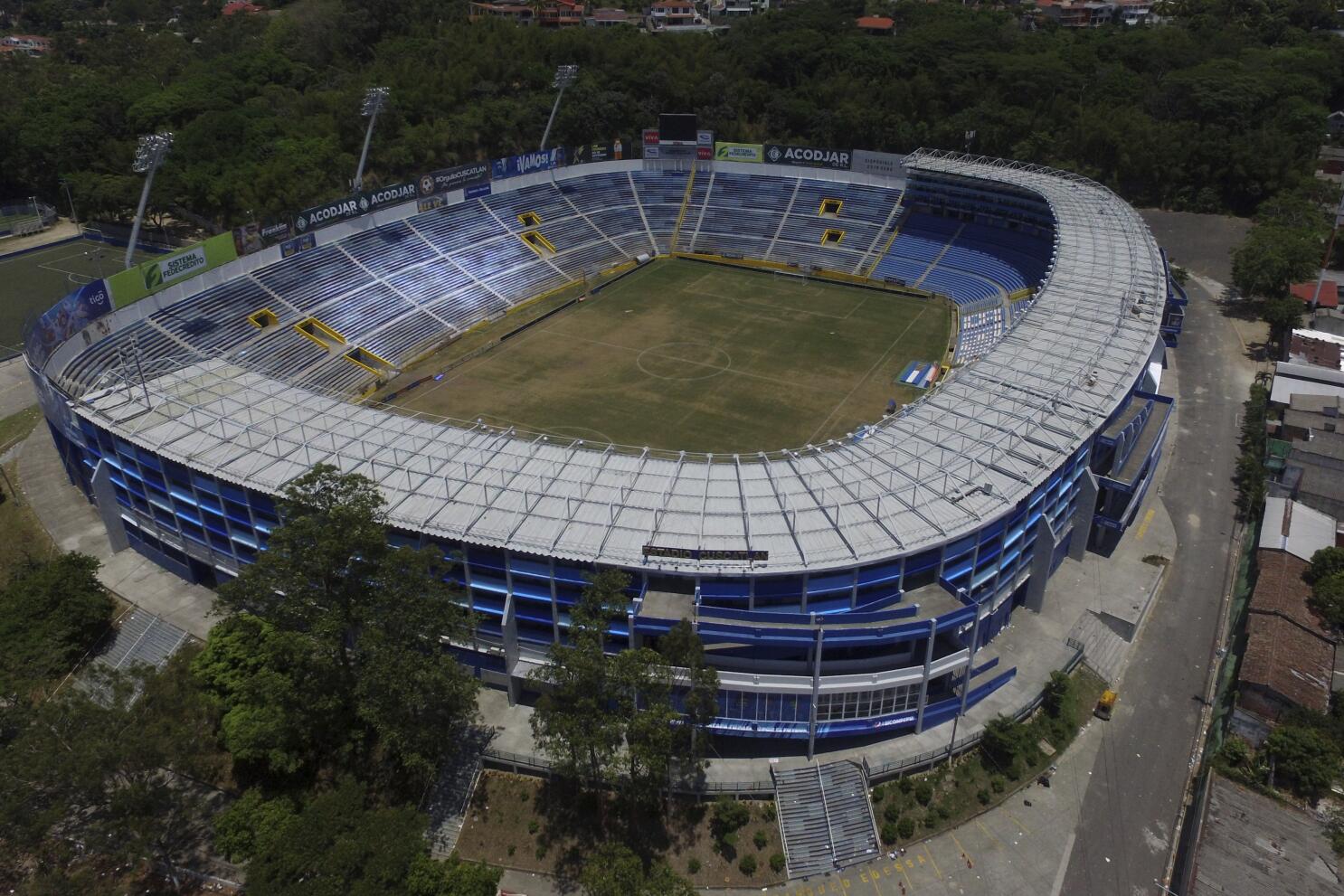 Archivo:Platea del Estadio de San Miguel.jpg - Wikipedia, la enciclopedia  libre