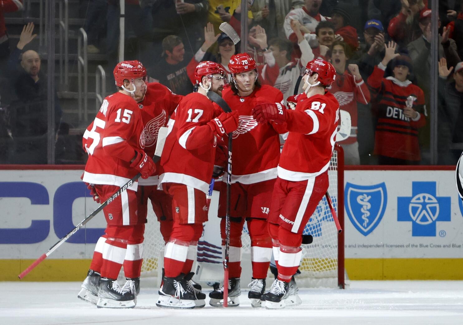 Red Wings boost NHL playoff push, beat Rangers 4-1