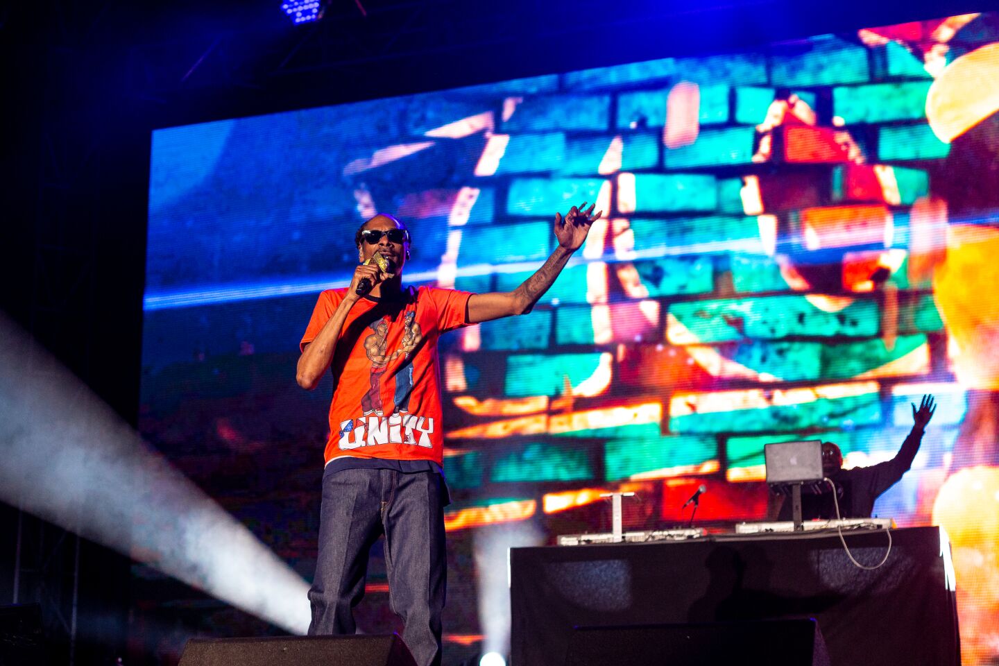 Day 1 of KAABOO Del Mar featured performances from Boyz II Men, Wu Tang Clan, Snoop Dogg and more.
