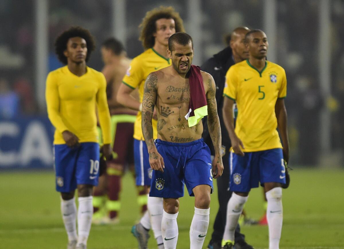 Dani Alves, uno de los jugadores con más experiencia en Brasil.