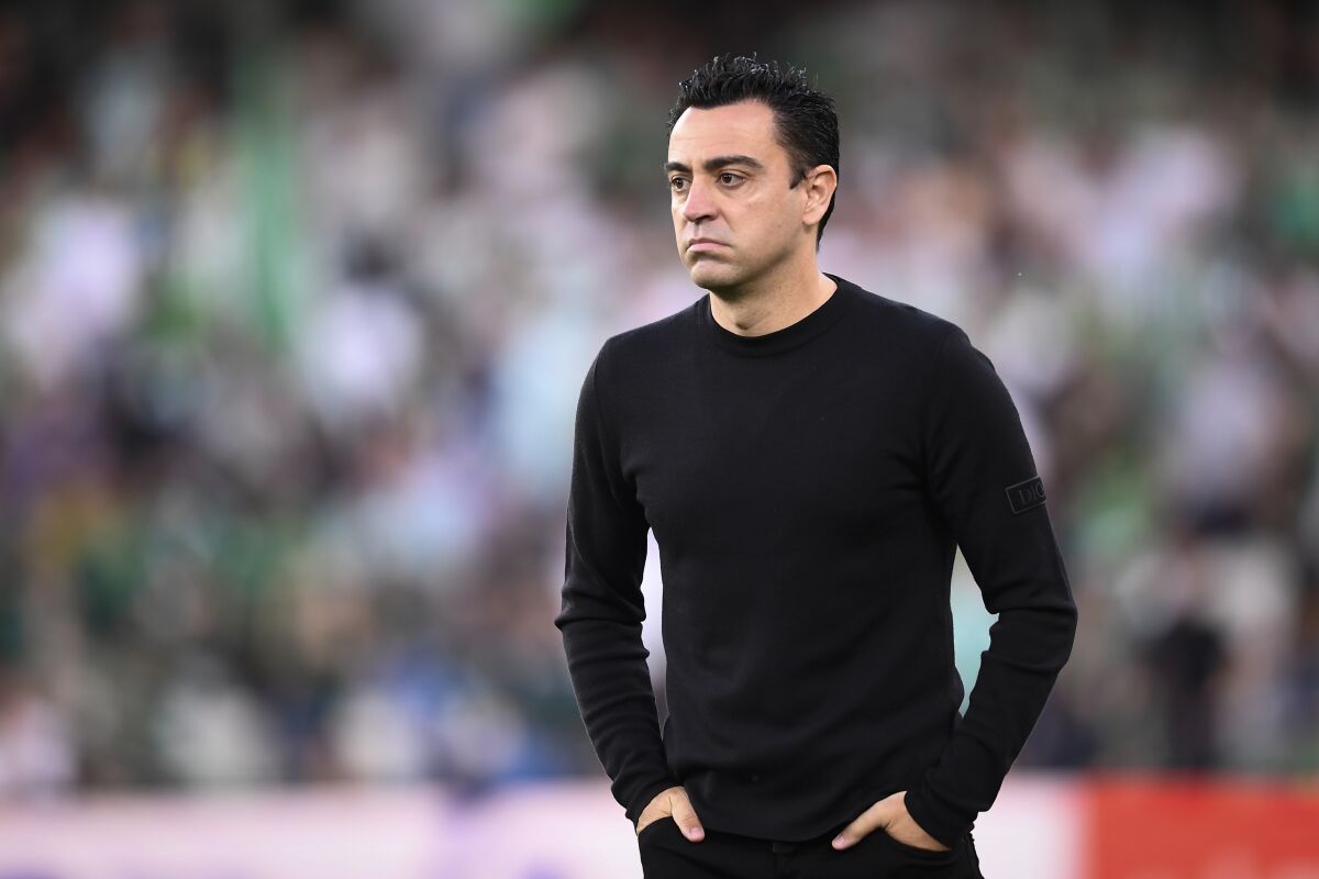 Xavi misses Barça team flight to US due to passport issue - San Diego Union-Tribune