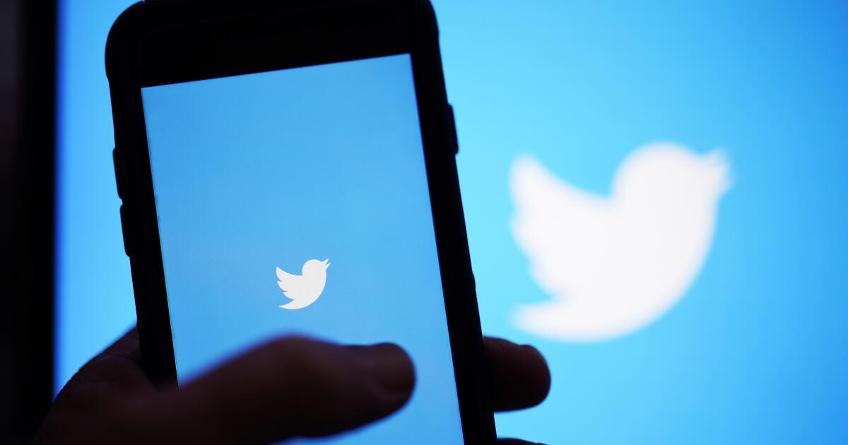 Op-Ed: How Elon Musk’s plans for Twitter could threaten free speech