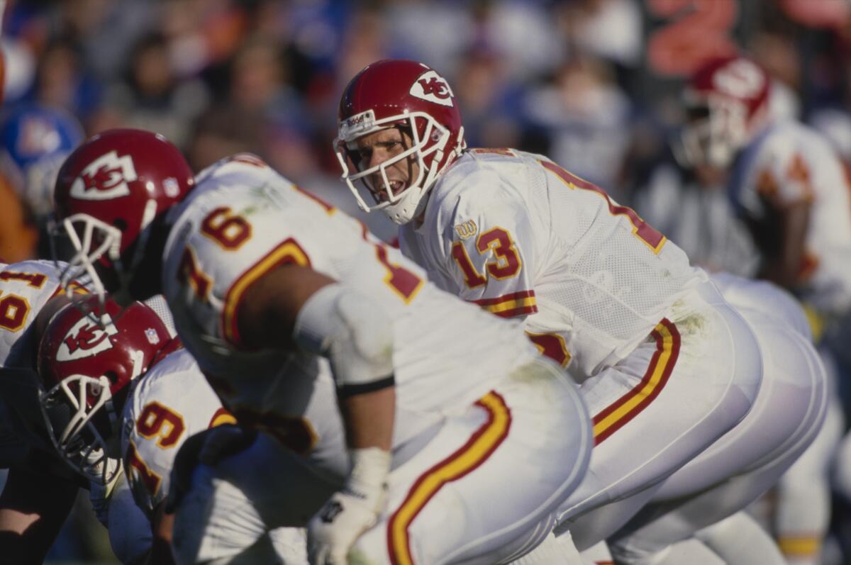 Steve Bono readies to take a snap as the starting quarterback for the Chiefs in 1996.