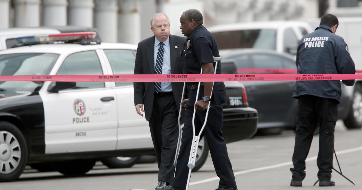 Ex-LAPD officer to face charges in 2015 killing of Venice homeless man