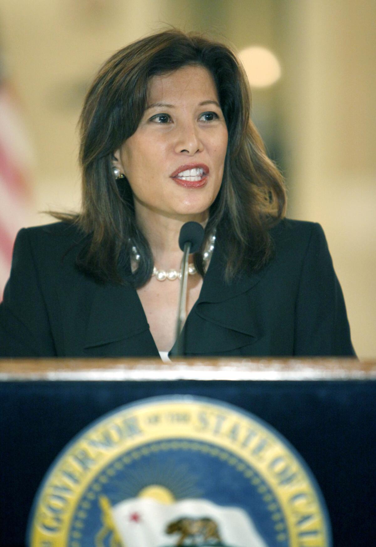 Chief Justice Tani Cantil-Sakauye says Brown's budget plan would probably require cutbacks and layoffs.