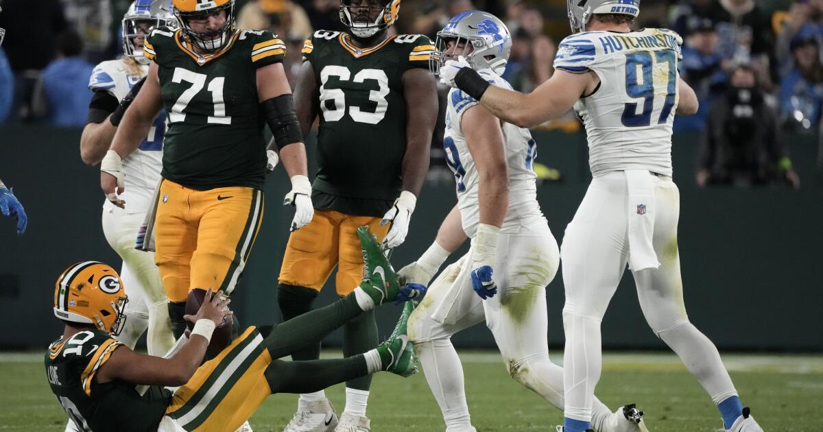 Injury-Riddled Offensive Line: Green Bay Packers Consider Lineup