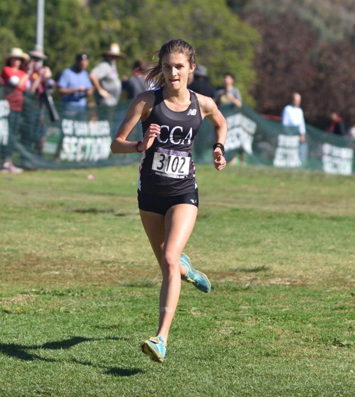 Carlie Dorostkar running at the San Diego Section finals.