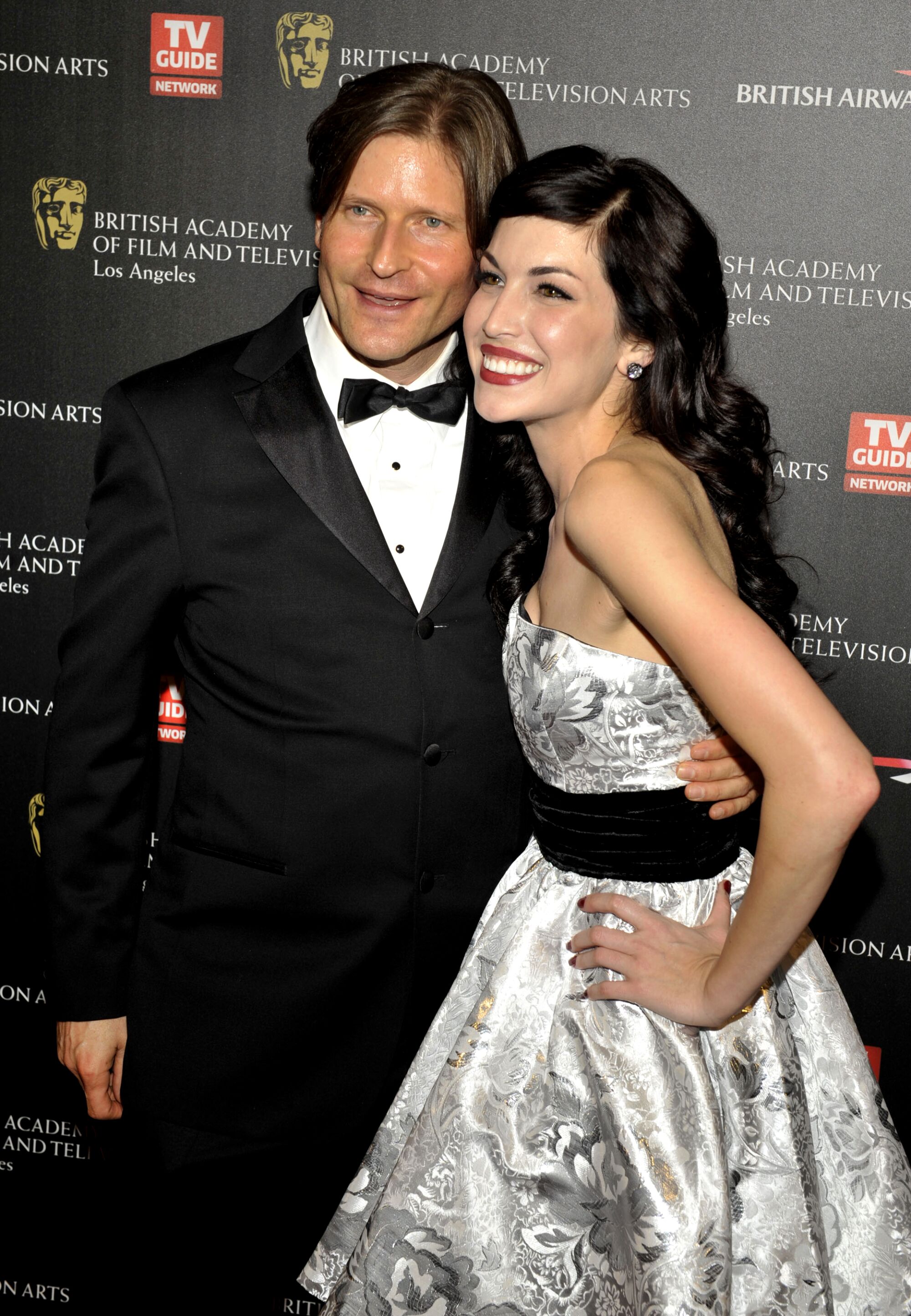 Stevie Ryan poses for a photo with Crispin Glover 