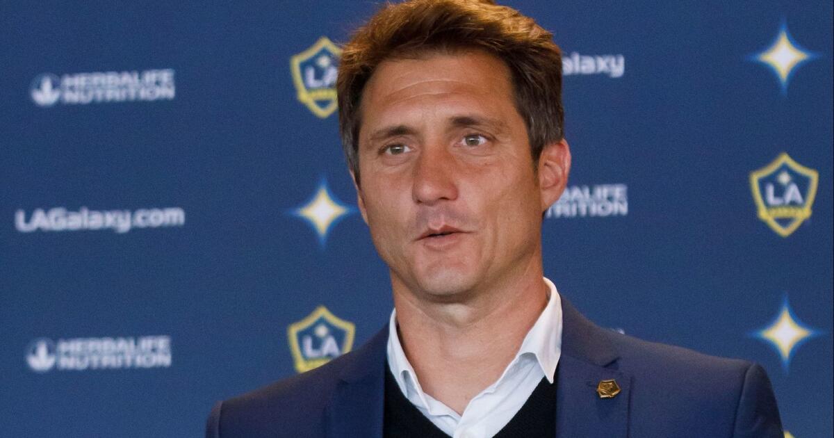 Guillermo Barros Schelotto: LA Galaxy gave up battle, fight against