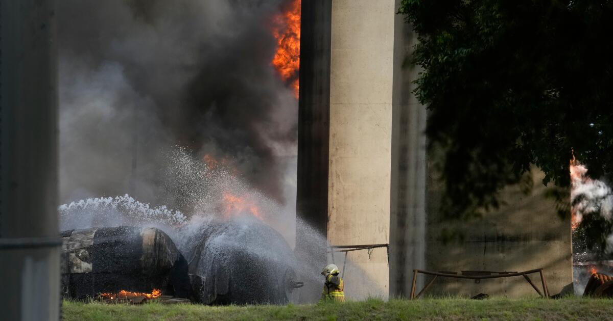 Un pont sur le canal de Panama est fermé après l’explosion d’un camion qui a fait un mort