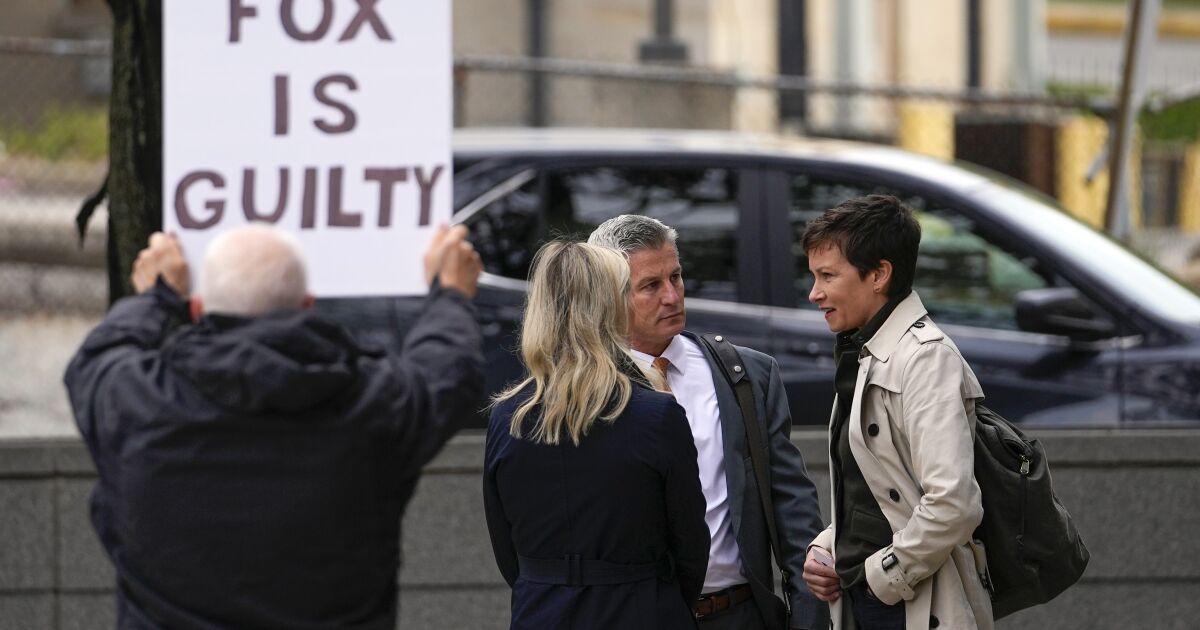 Fox News settled Dominion defamation case for $787 million. Should it have apologized as well?