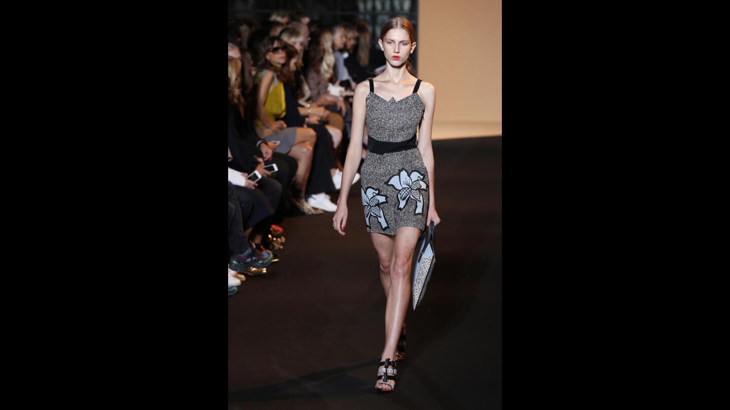 Paris Fashion Week: Roland Mouret