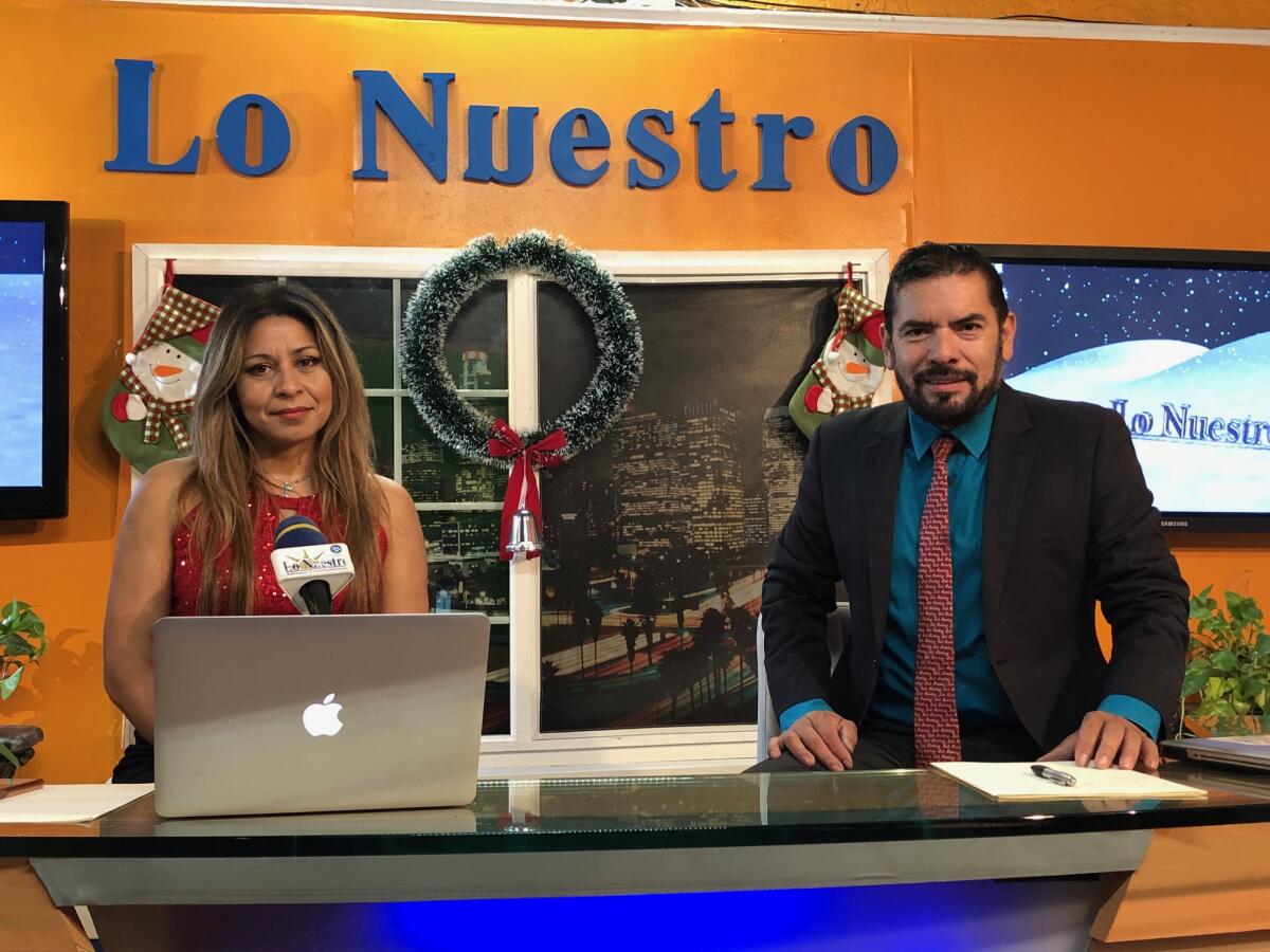 Nelvi Palma y Bernardino Claros son los conductores del programa LN Noticias y Más que transmiten en Facebook y YouTube.