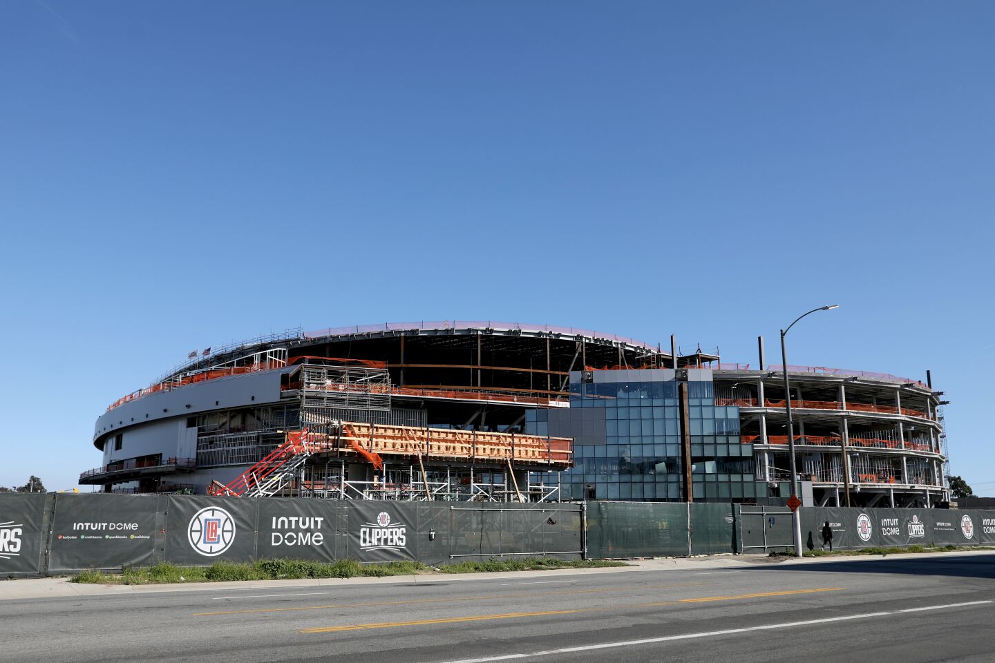 Photos Construction milestone reached at Intuit Dome Los Angeles Times