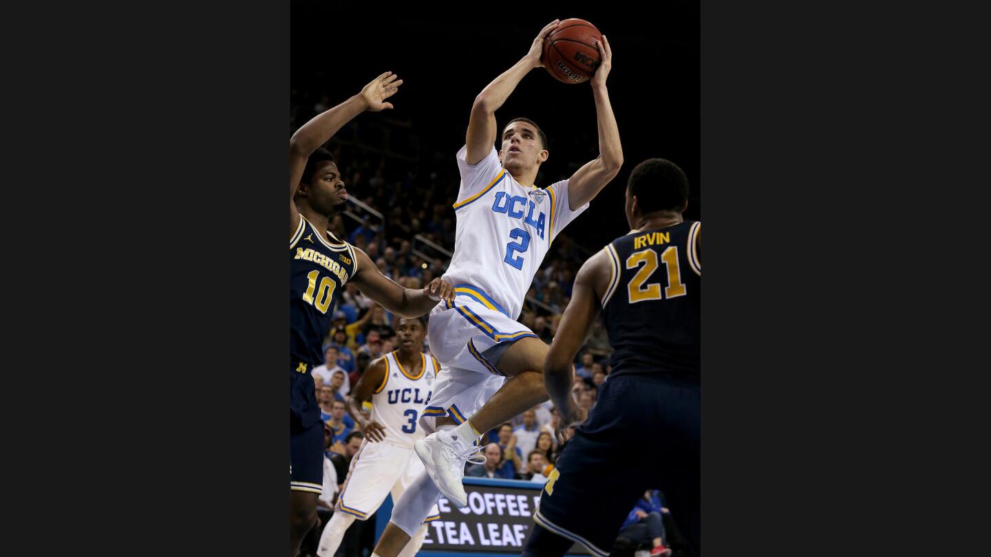 Lonzo Ball, Derrick Walton Jr.