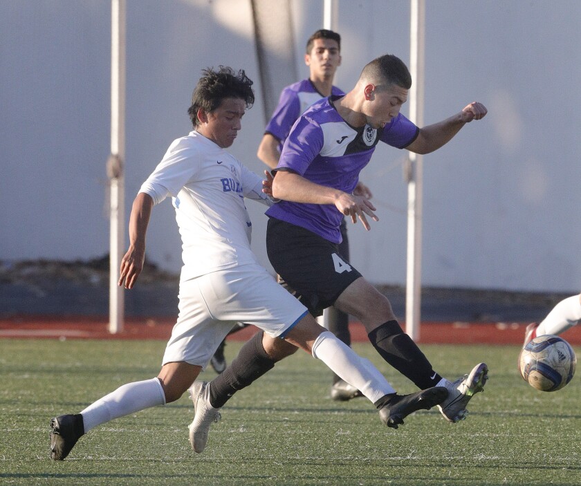 tn-gnp-sp-burbank-hoover-soccer-20200103-2.jpg