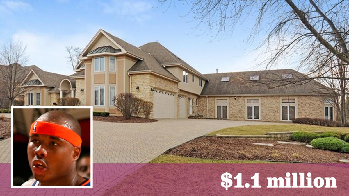 NBA veteran Quentin Richardson has listed his 10,900-square-foot home near Chicago for sale at $1.1 million.