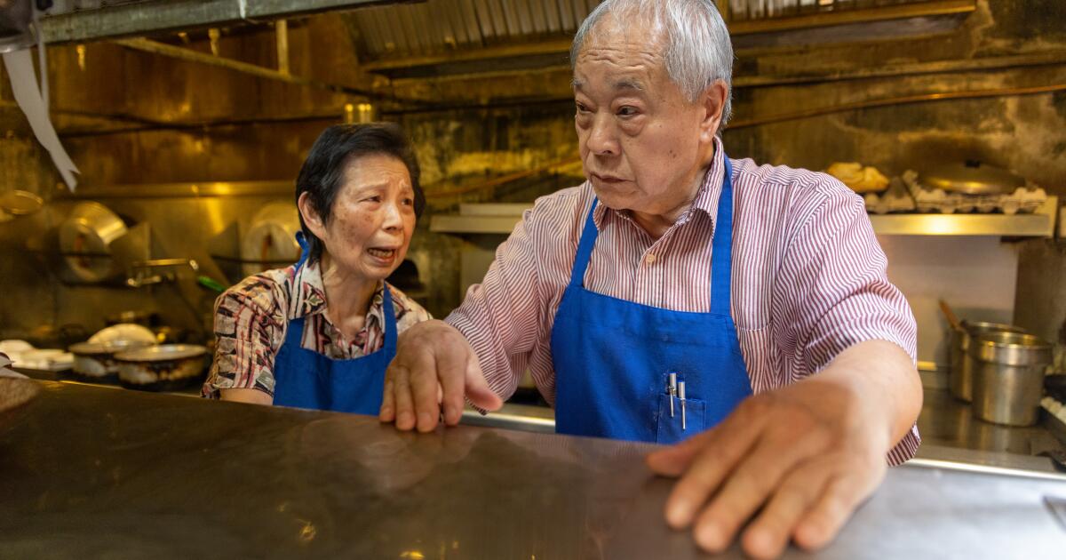 他们经营着加州最古老的中餐馆。但是是时候关门了吗？