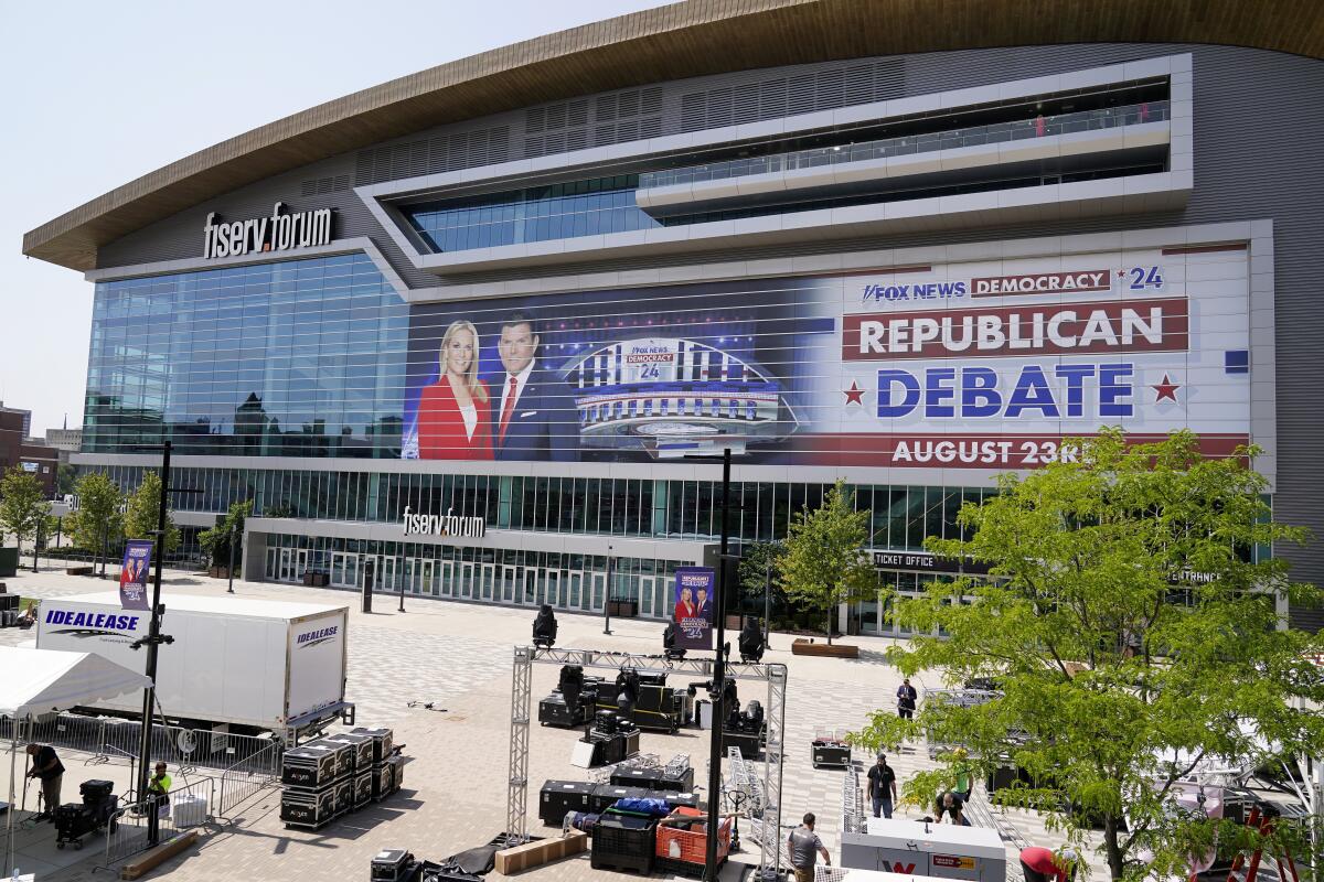 El Fiserv Forum previo al primer debate presidencial republicano 