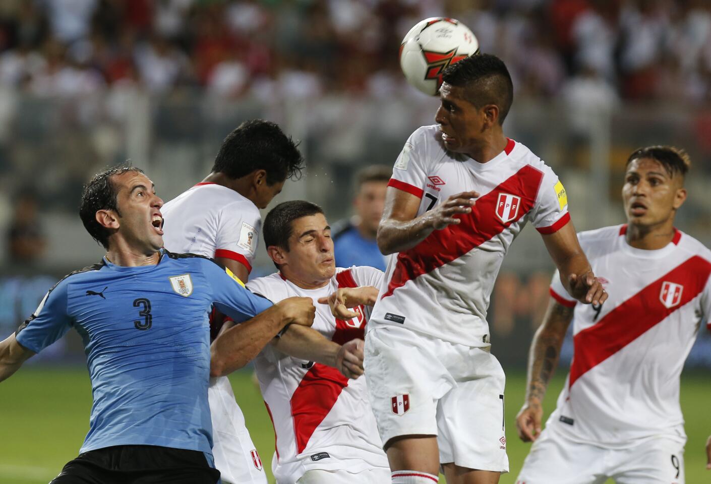 Diego Godin, Paolo Hurtado