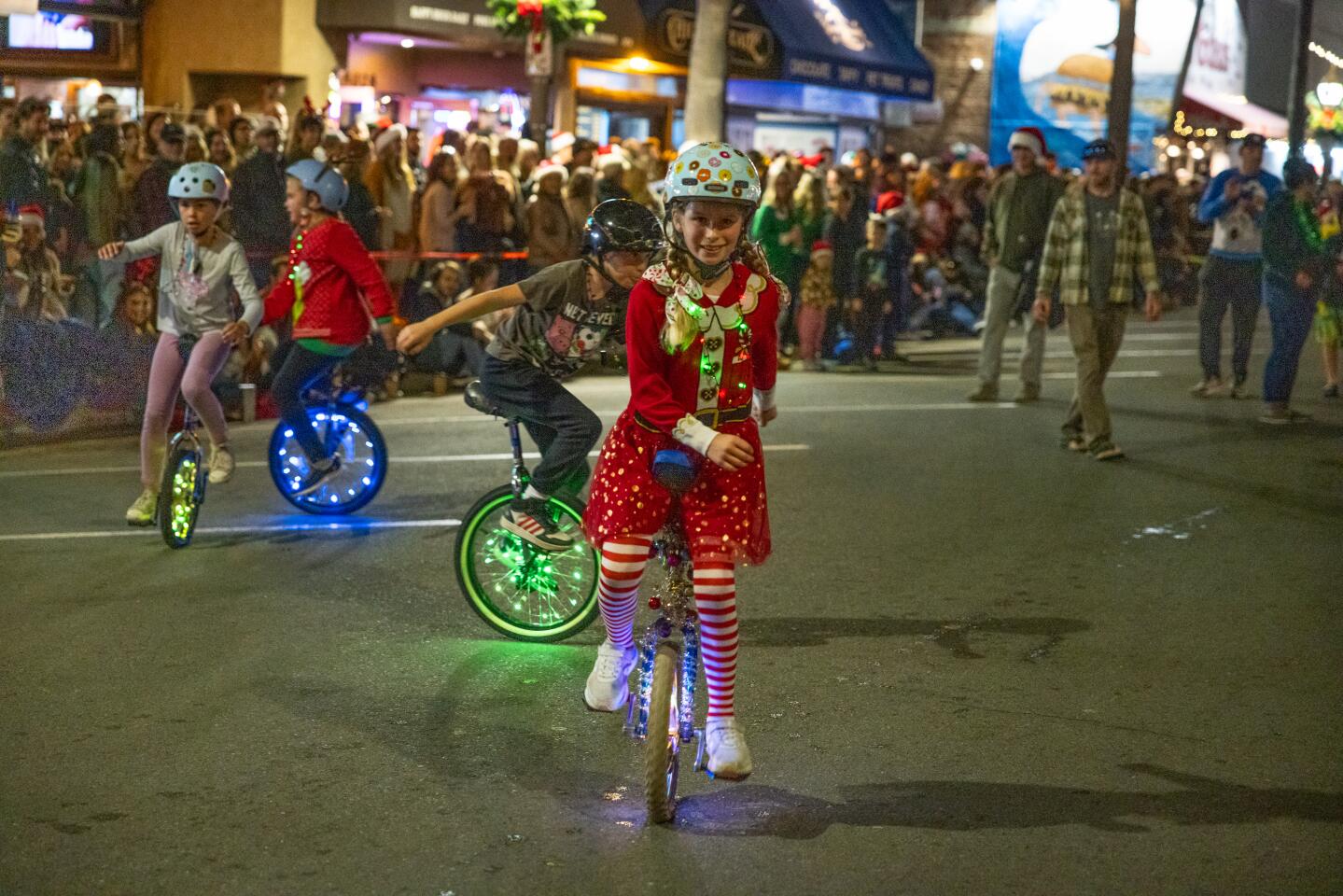 Ocean Beach Holiday Parade lights up the coast Point Loma & OB Monthly