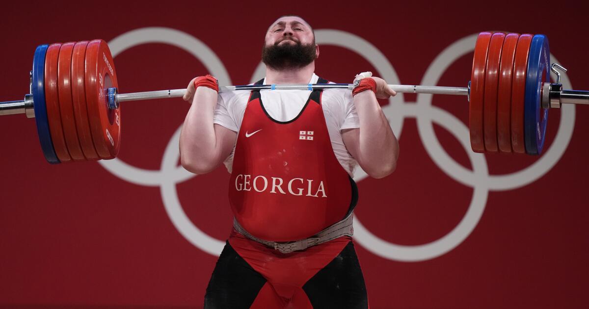 Georgia Guardsman breaks State powerlifting records, sets sights