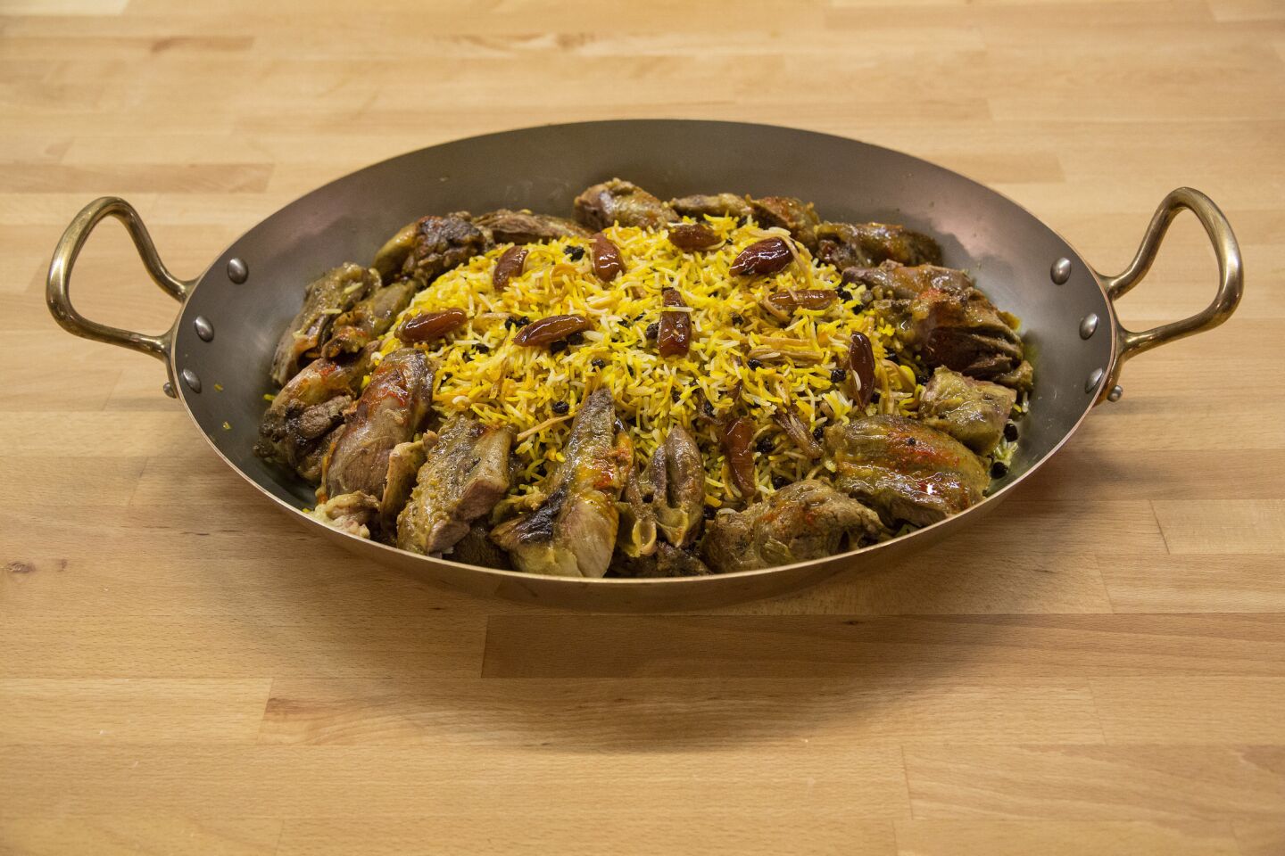 A dish of Rice with toasted noodles and lamb or Reshteh Polow.
