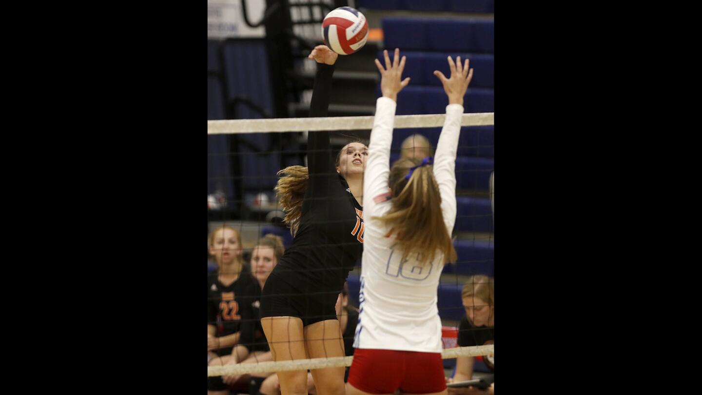 Photo gallery: Huntington Beach vs. Los Alamitos in girls’ volleyball