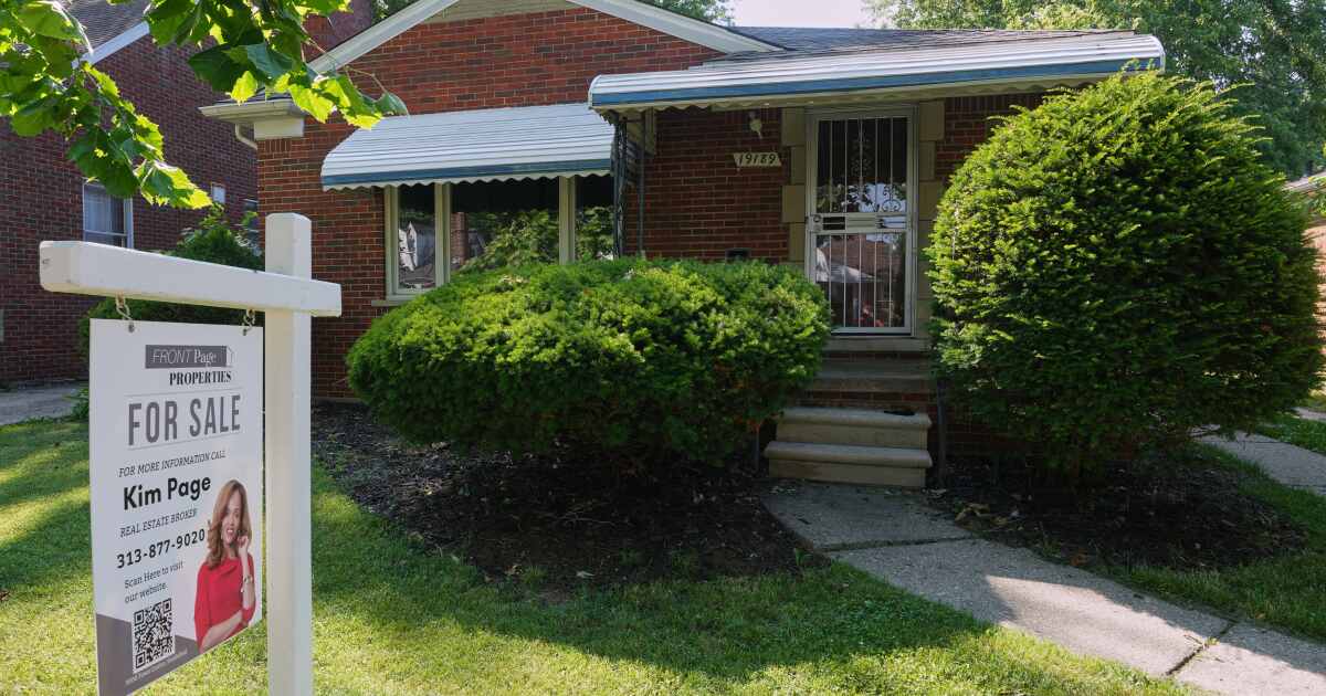 Pourquoi les prix de l’immobilier aux États-Unis restent à des niveaux record même si les ventes diminuent