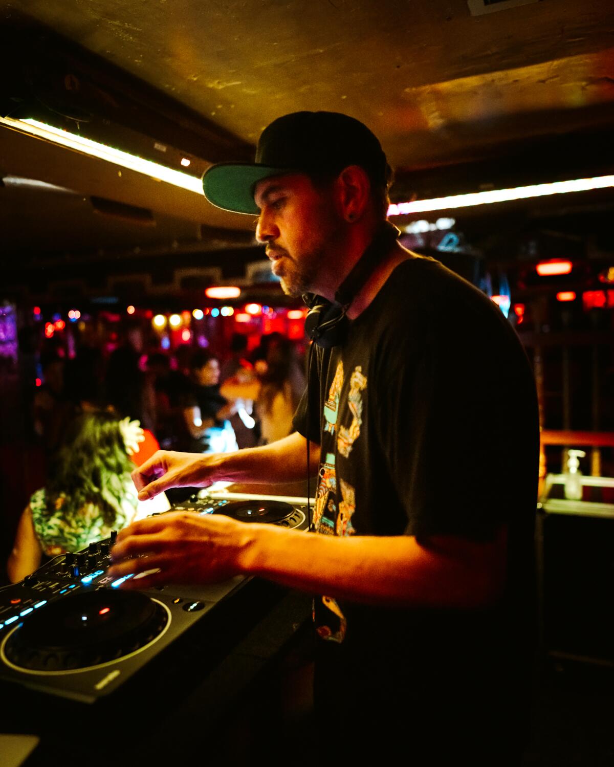 At Subsuelo Sundays, DJs bring the heat with Latin beats in DTLA - Los ...