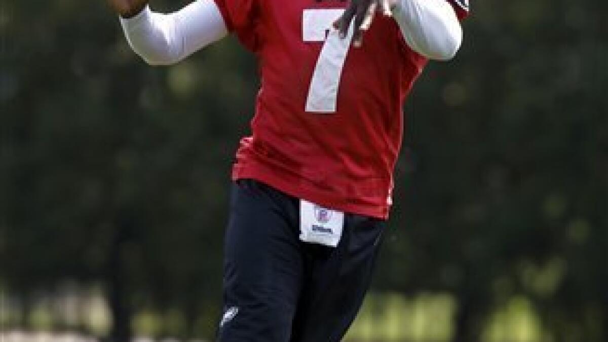 Vick facing Falcons for 1st time as Eagles starter - The San Diego