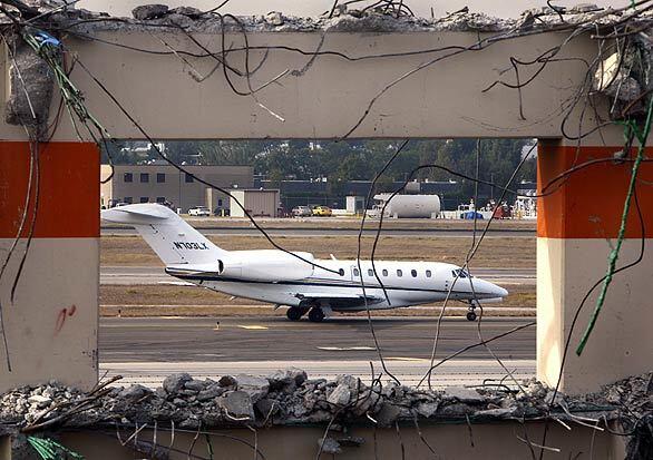 John Wayne Airport - private jet