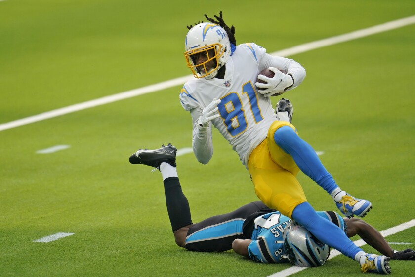 Chargers wide receiver Mike Williams makes a catch against the Carolina Panthers.