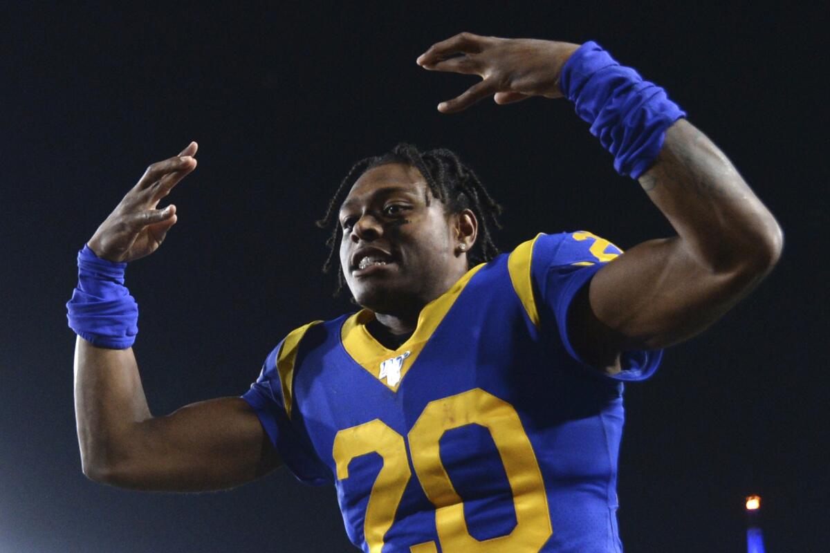 Los Angeles Rams Won't Change Jerseys Until 2019 Season