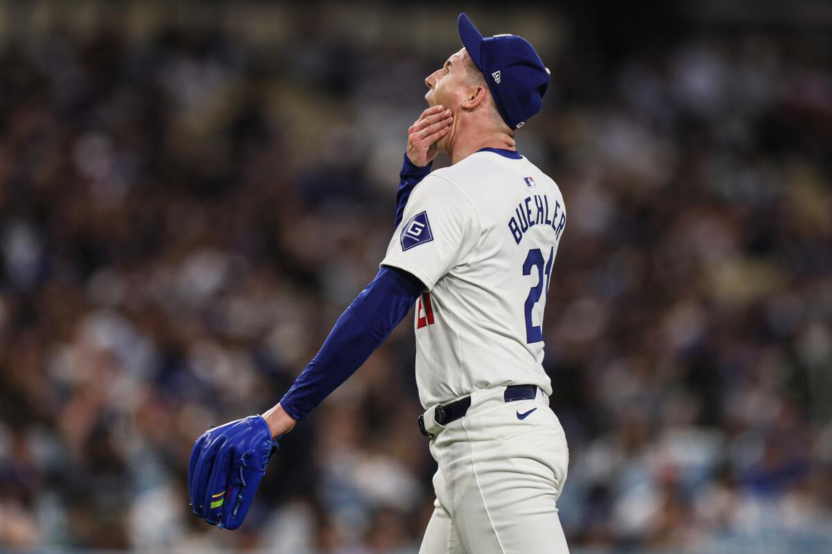 Walker Buehler, Tommy John'un ameliyatı karşılığında Dodgers adına kazandı