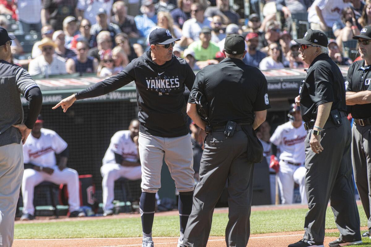 Yankees manager Boone ejected after bizarre review in first - The San Diego  Union-Tribune