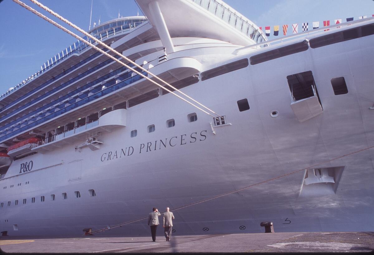 Grand Princess cruise ship