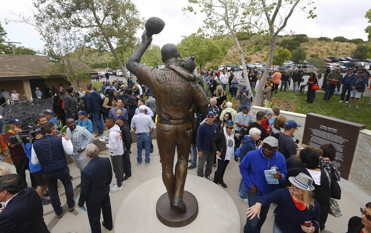 Tony Gwynn Memorial unveiled in Poway - Pacific San Diego