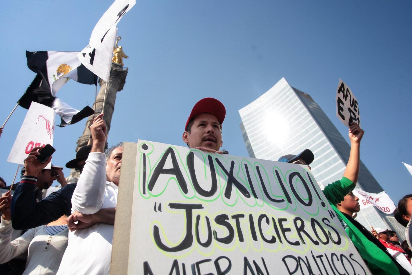 Mexicanos protestan con más marchas por 'gasolinazo'