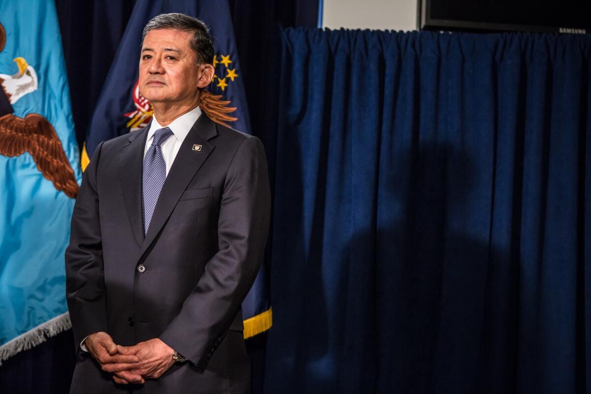 Veterans Affairs Secretary Eric Shinseki is scheduled to testify Thursday before a Senate committee amid calls for his resignation.
