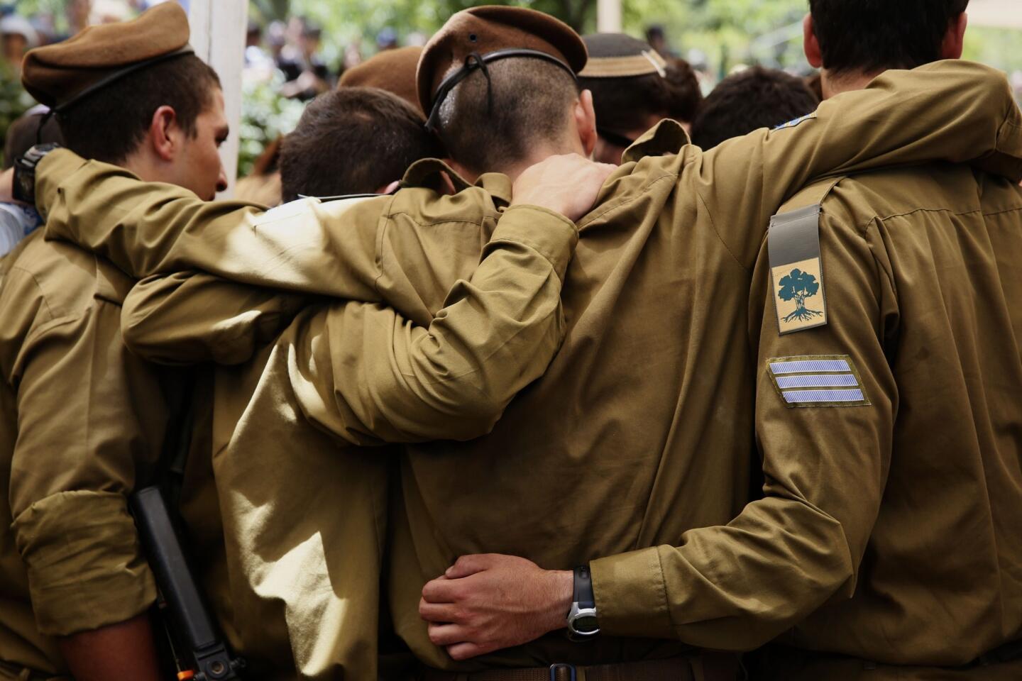 Max Steinberg's funeral