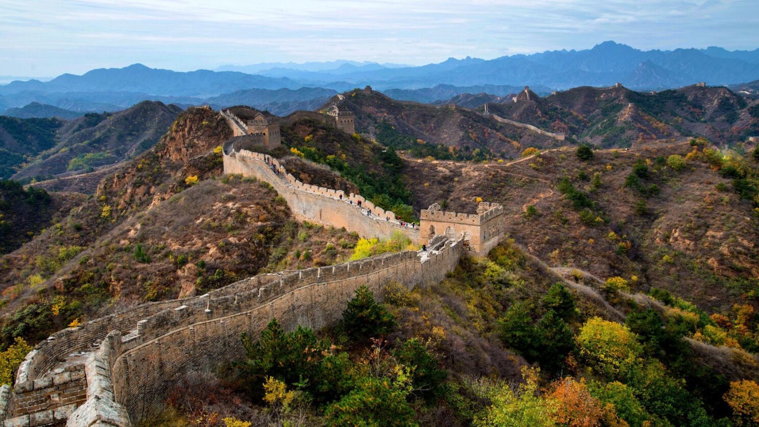 Three Ways To See The Great Wall Of China Two Much Greater Than The Other Los Angeles Times