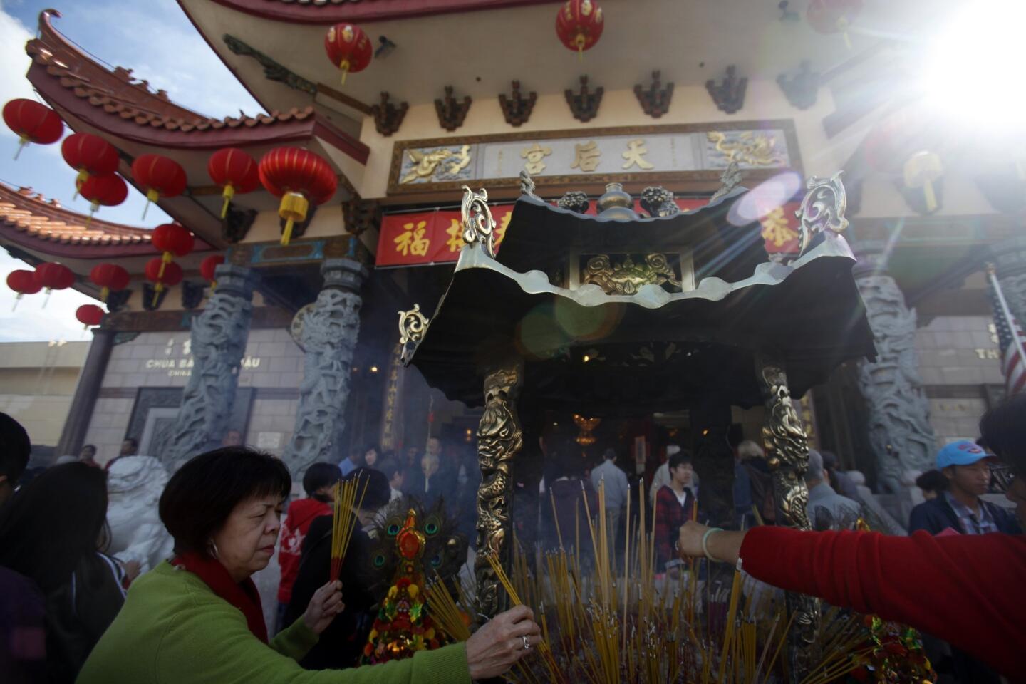 Lighting incense