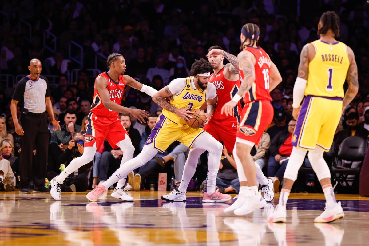 LeBron James and new-look Lakers throttle Pelicans
